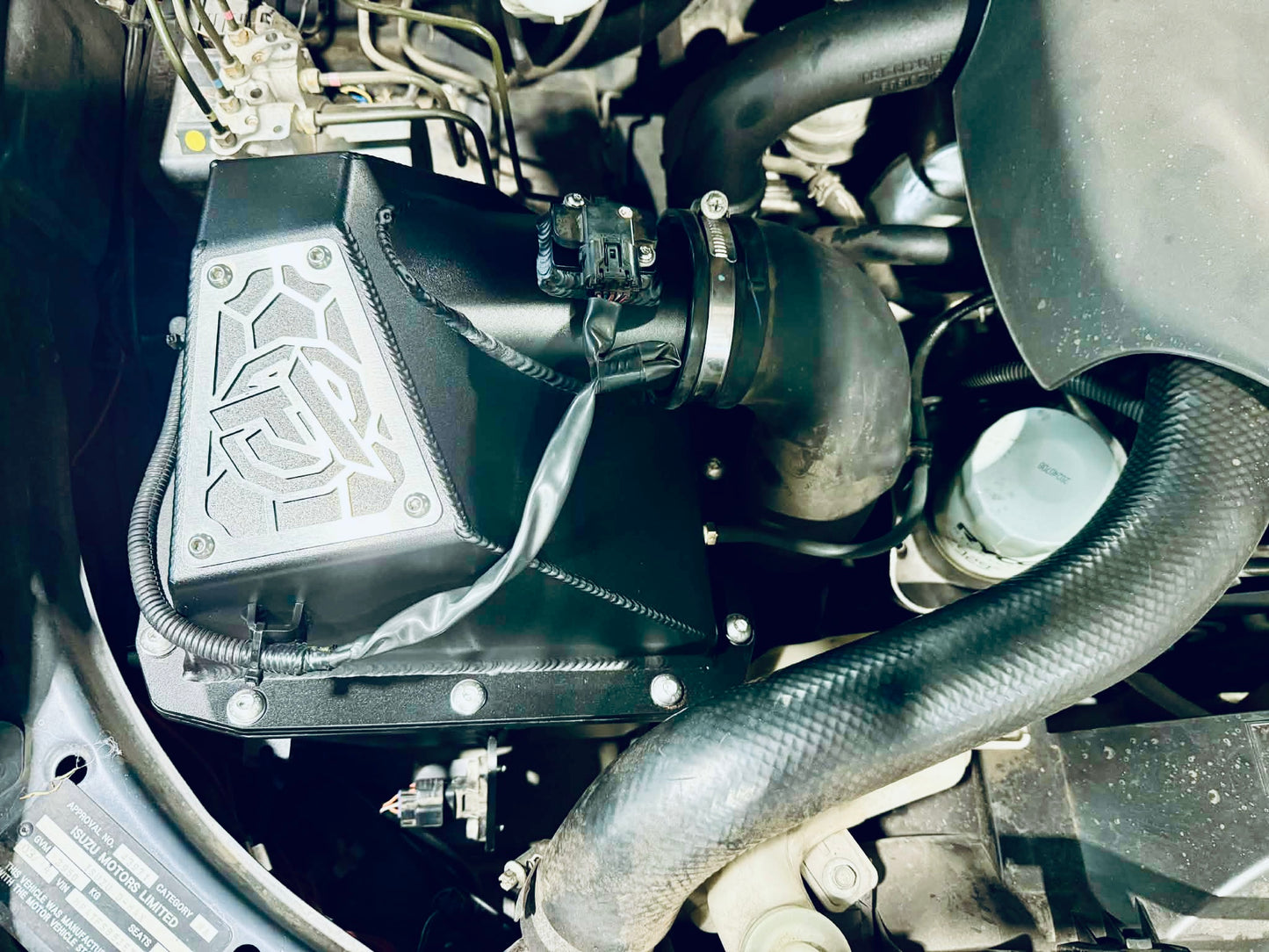 Isuzu Dmax/Mux (2012*-2016) Pre DPF - Panel Airbox