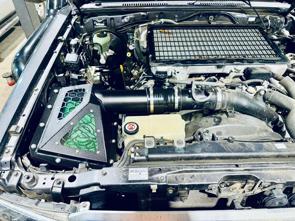 Toyota Landcruiser - VDJ V8 - 79 Series Airbox - 4" inlet 4" outlet