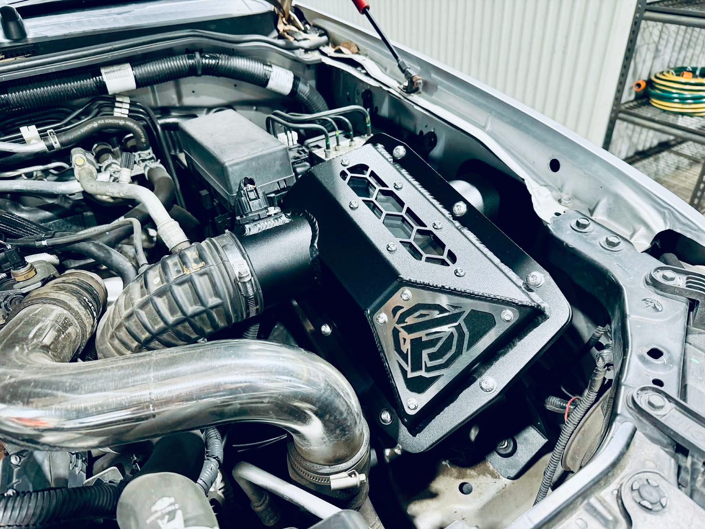 Nissan Navara D40 (2.5Lt 4Cyl) - Panel Airbox