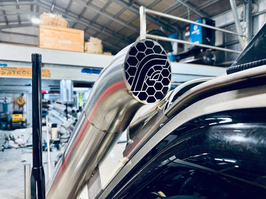 Nissan Patrol GU - 5" Short Entry Snorkel - Seamless Powder Coated