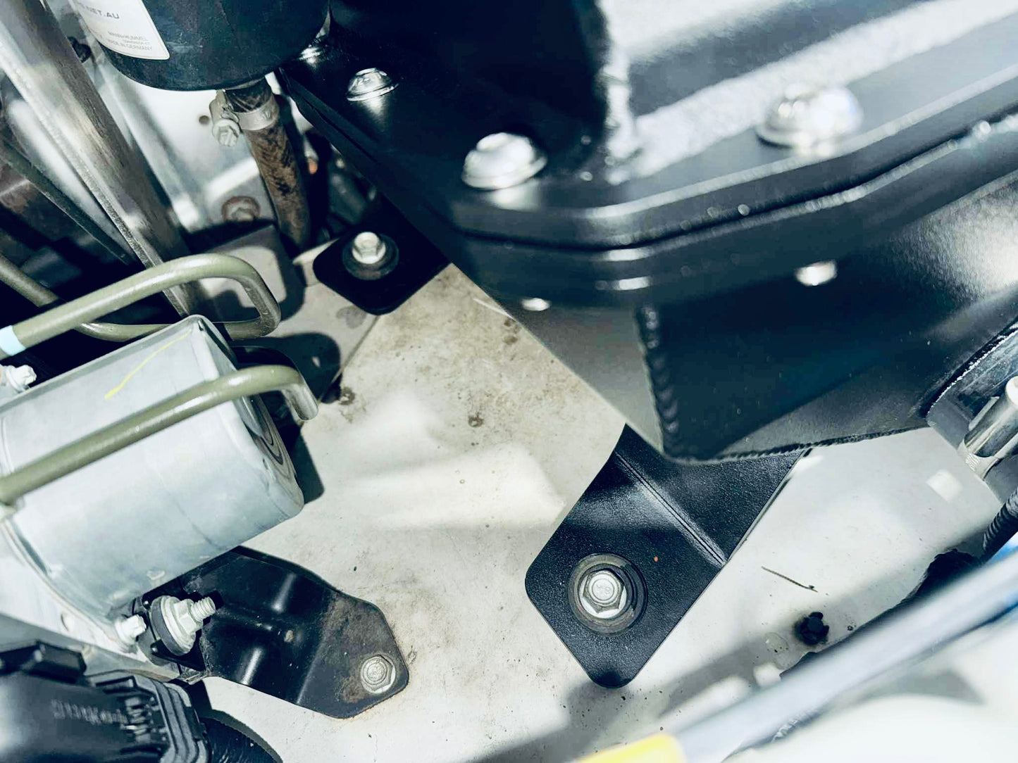 Isuzu Dmax/Mux (2021-current) - Mid Entry Snorkel & Panel Airbox Package