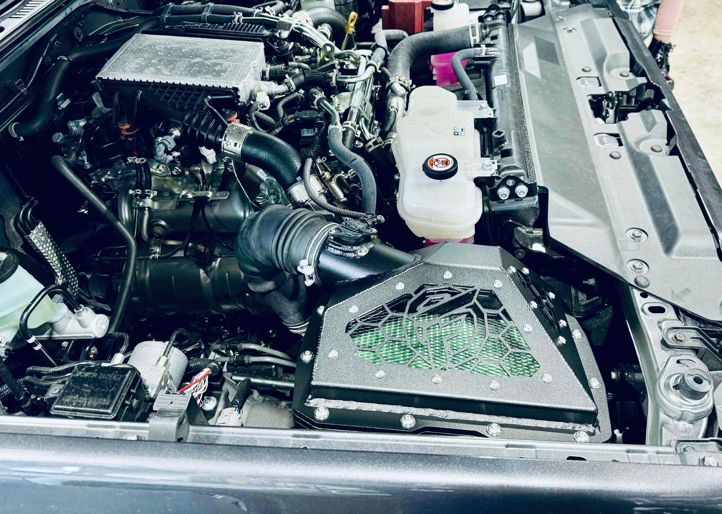 Toyota Landcruiser (2024-current) VDJ 70 Series 4cyl - 4" Snorkel + Panel Airbox Package