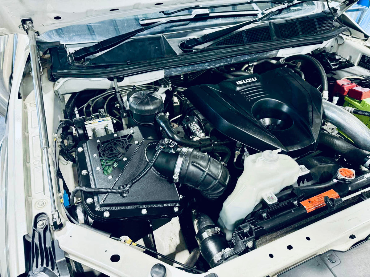 Isuzu Dmax/Mux (2021-current) - Short Entry Snorkel & Panel Airbox Package