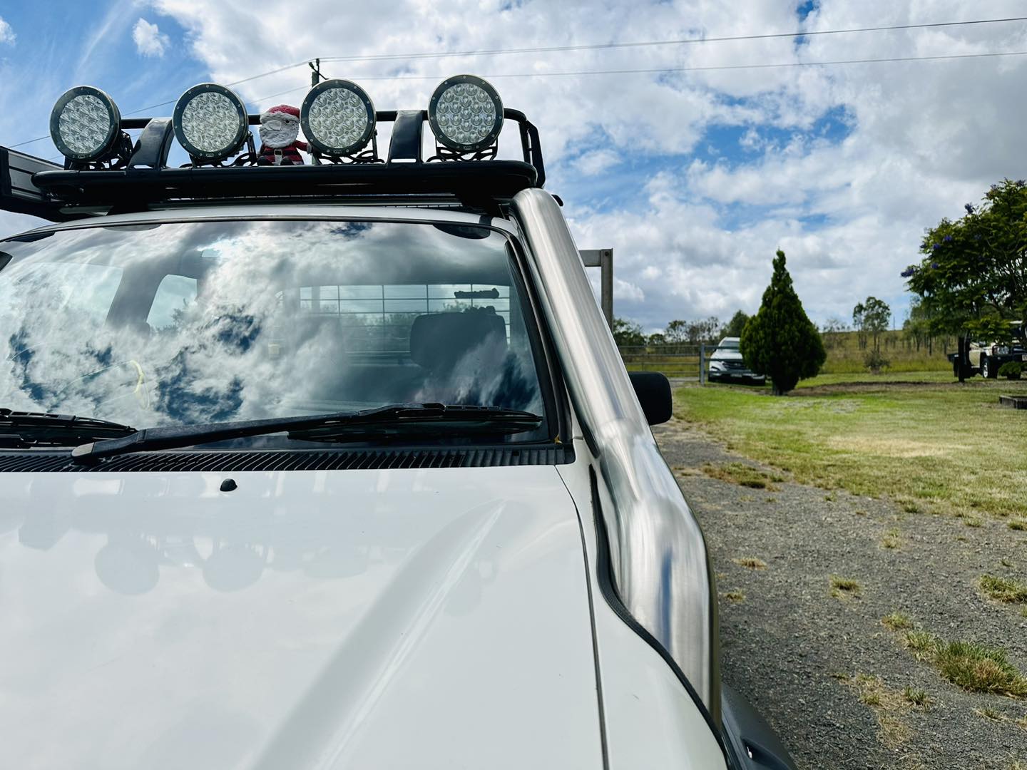 Toyota Hilux N60 - LN167/KZN165 - (1997 - 2004) - DIESEL P/Side DUAL Snorkels - Seamless Polished