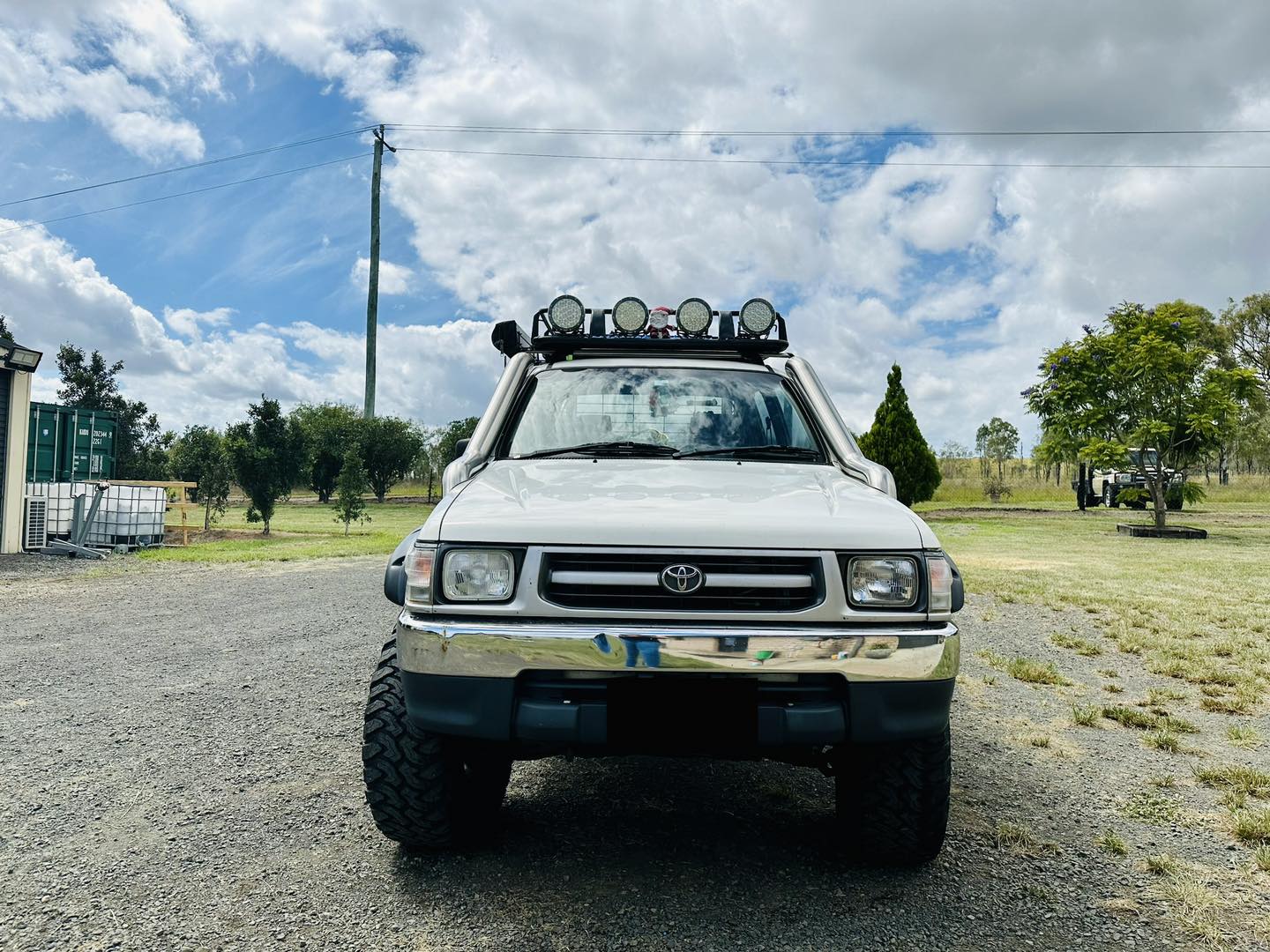 Toyota Hilux N60 - LN167/KZN165 - (1997 - 2004) - DIESEL P/Side DUAL Snorkels - Seamless Polished
