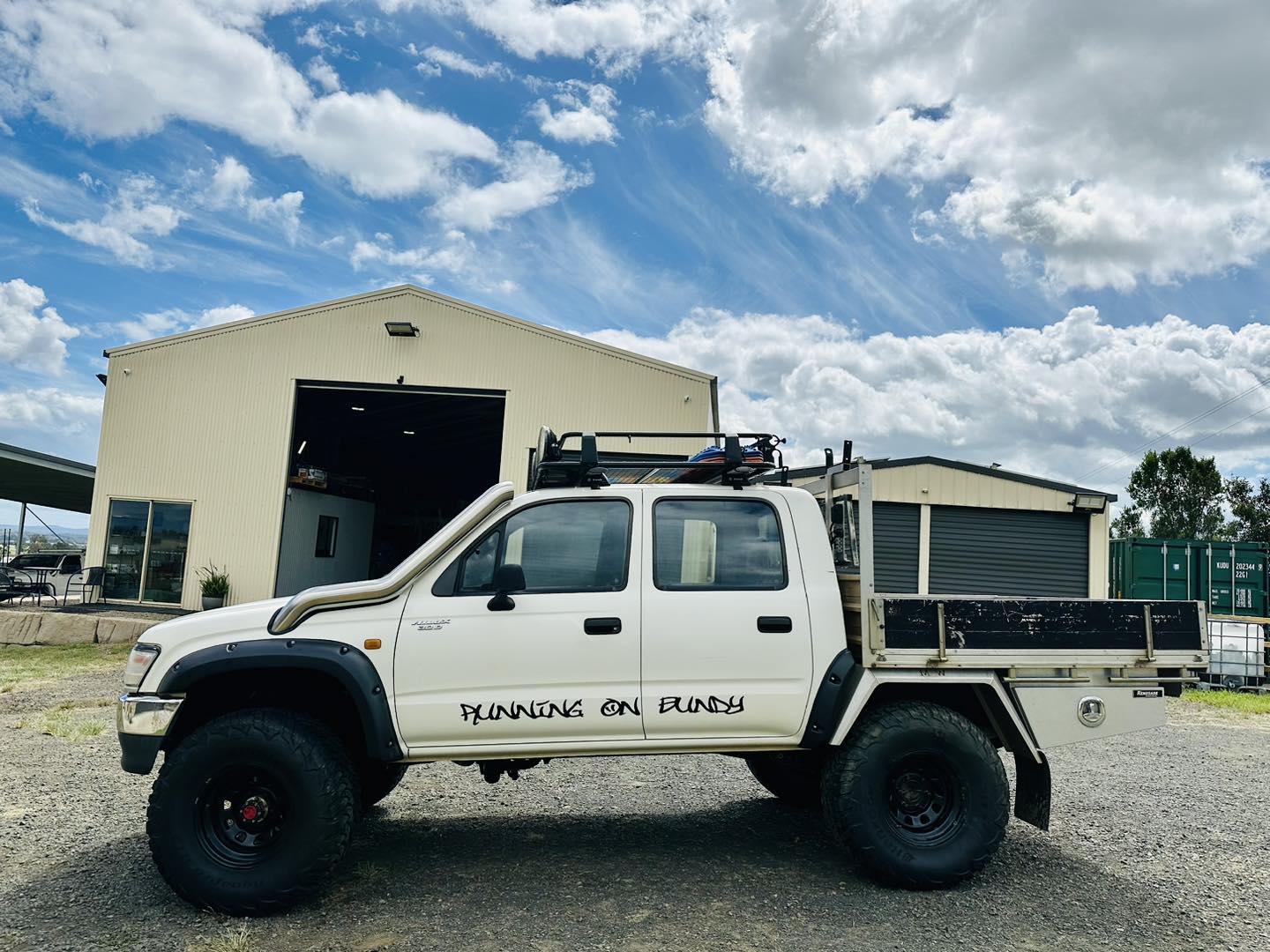 Toyota Hilux N60 - LN167/KZN165 - (1997 - 2004) - DIESEL P/Side DUAL Snorkels - Seamless Polished