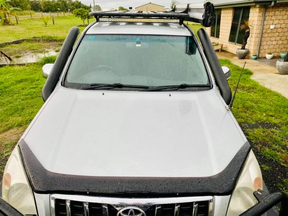 Toyota Prado - 120 Series DUALS - Short Entry Snorkels - Basic Weld Powder Coated