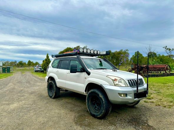 Toyota Landcruiser Prado - 120 Series DUALS - Short Entry Snorkels - Seamless Powder Coated