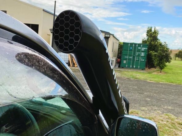 Toyota LandCruiser 100/105 Series - 5" Mid Entry Snorkel - Seamless Powder Coated