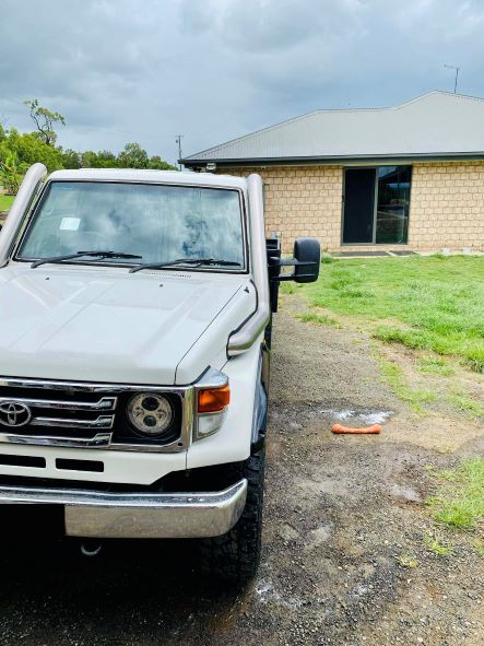 Toyota Landcruiser HDJ - 79 Series (6 Cylinder) - 4" DUAL Snorkels - Seamless Polished