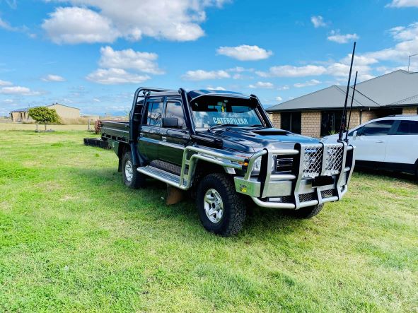 Toyota Landcruiser - VDJ 79/76 Series - 4" DUAL Snorkels - Seamless Powder Coated