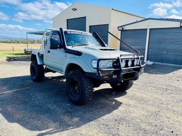 Toyota Landcruiser - 80 Series DUAL Snorkels - Seamless Powder Coated