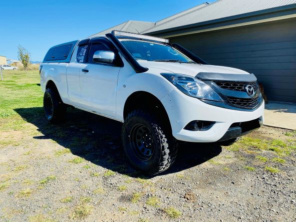 Mazda BT50 (2012 - 2020) - Mid Entry DUAL Snorkels - Seamless Powder Coated