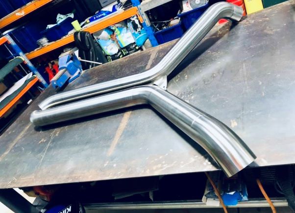 Toyota Landcruiser HDJ - 79 Series (6 Cylinder) - 4" DUAL Snorkels - Basic Weld Polished