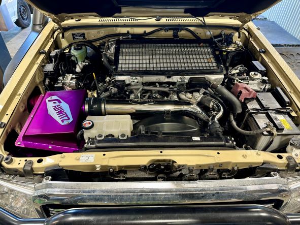 Vdj Injector Driver Engine Bay Toyota Landcruiser - VDJ V8 - 79 Series Airbox & Intake Kit – Fabwitz ...