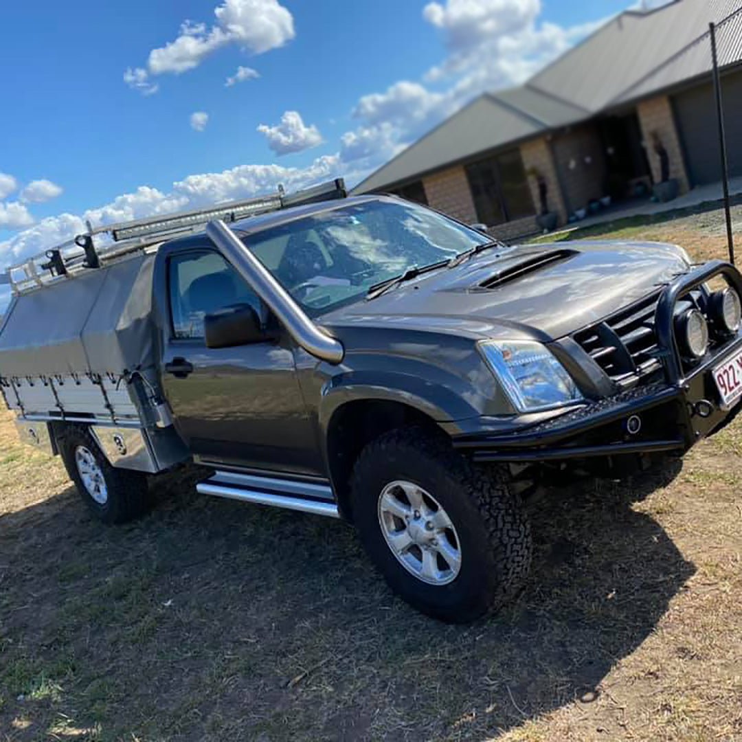 Isuzu Dmax (2008 - 2011) - Short Entry Snorkel - Seamless Polished