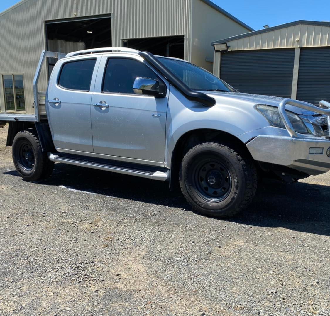 Isuzu Dmax (2012 - 2020) - Mid Entry Snorkel - Basic Weld Powder Coated