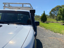 Nissan Patrol GU S1-4 - Cover up / Rounded Guard Entry Snorkel - with Ram Head - Seamless Powder Coated