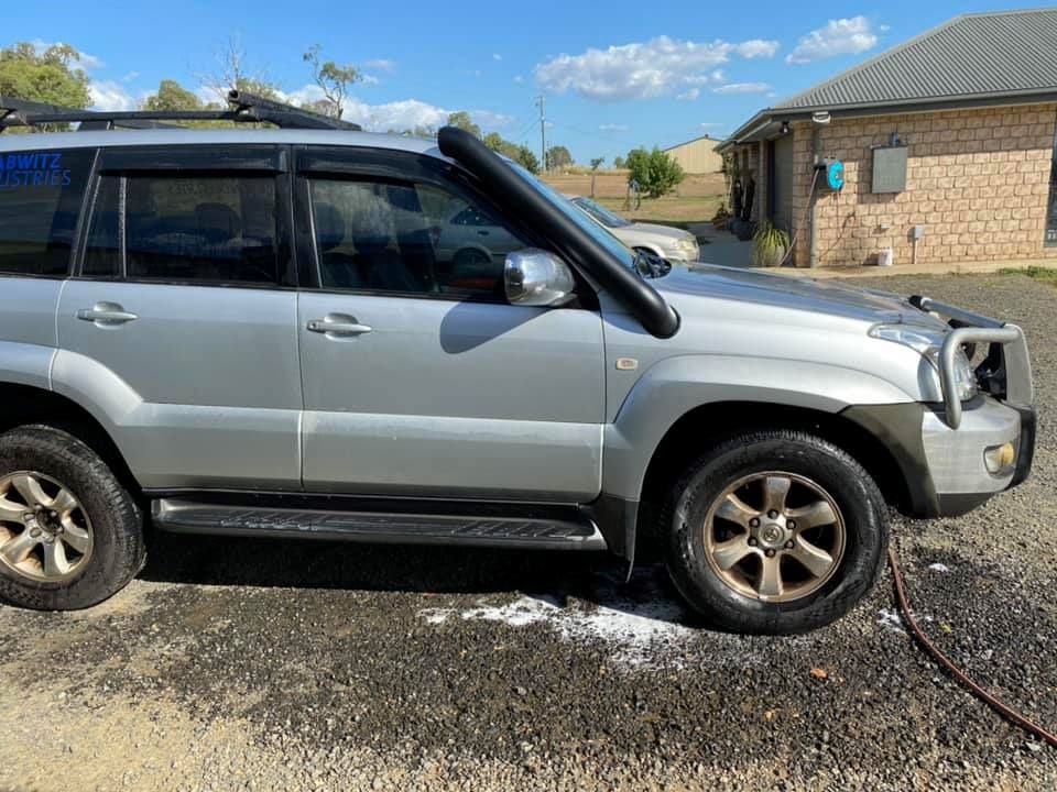 Toyota Landcruiser Prado - 120 Series - Short Entry Snorkel - Seamless Powder Coated