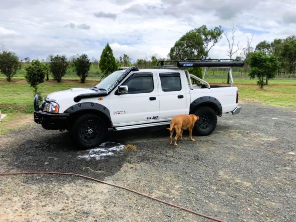 Nissan Navara D22 - Standard Entry Snorkel - Basic Weld Powder Coated