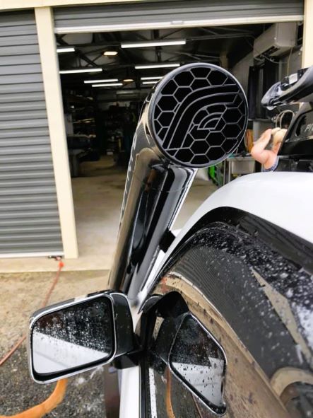 Nissan Navara D22 - Standard Entry Snorkel - Basic Weld Powder Coated