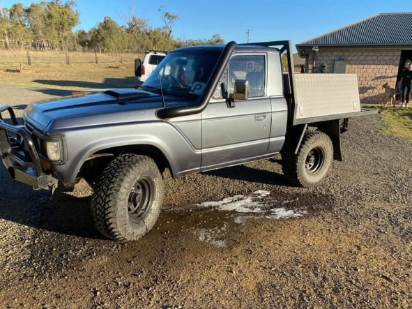 Toyota Landcruiser - 60 Series Snorkel - Seamless Powder Coated