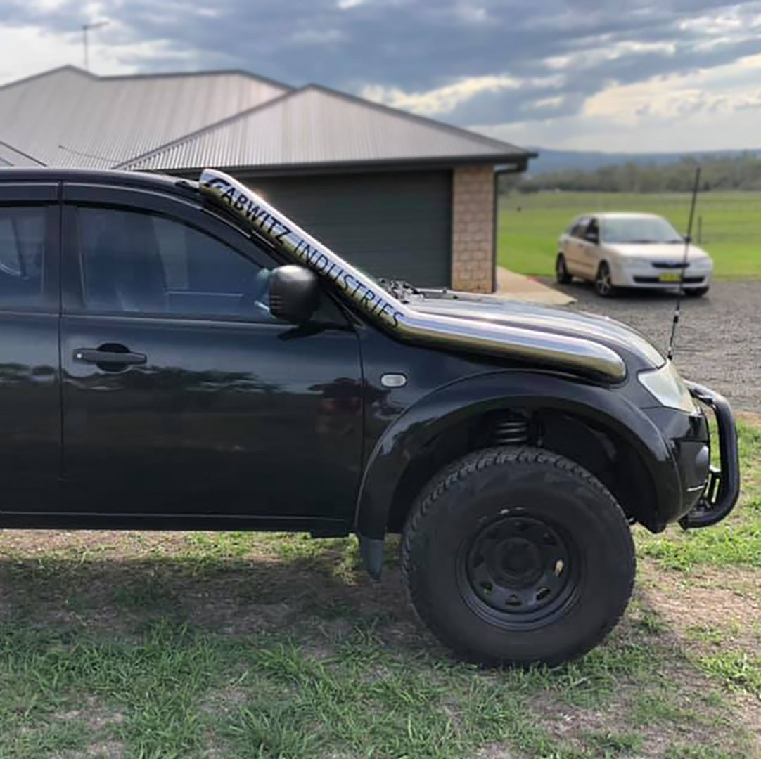 Mitsubishi Triton MN - (2009 - 2014) - Long Entry Snorkel - Seamless Polished