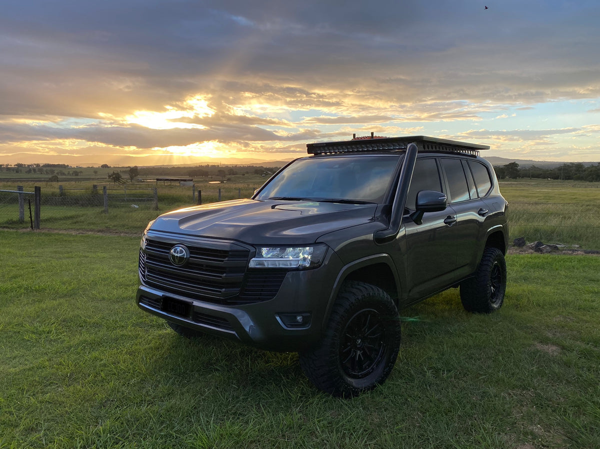 Toyota Landcruiser - 300 Series - 4" Mid Entry Snorkel - Seamless Powder Coated