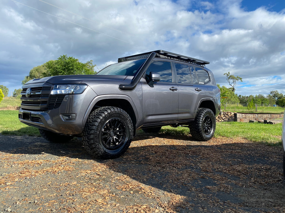 Toyota Landcruiser - 300 Series - 4" Mid Entry Snorkel - Seamless Powder Coated