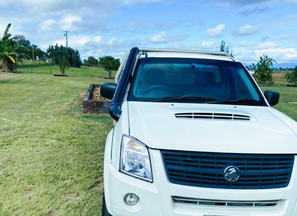 Isuzu Dmax (2008-2011) 4" Mid Entry Snorkel