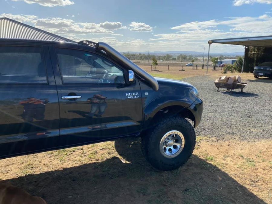 Toyota Hilux N70 - (2005 - 2014) - Short Entry Snorkel - Basic Weld Polished